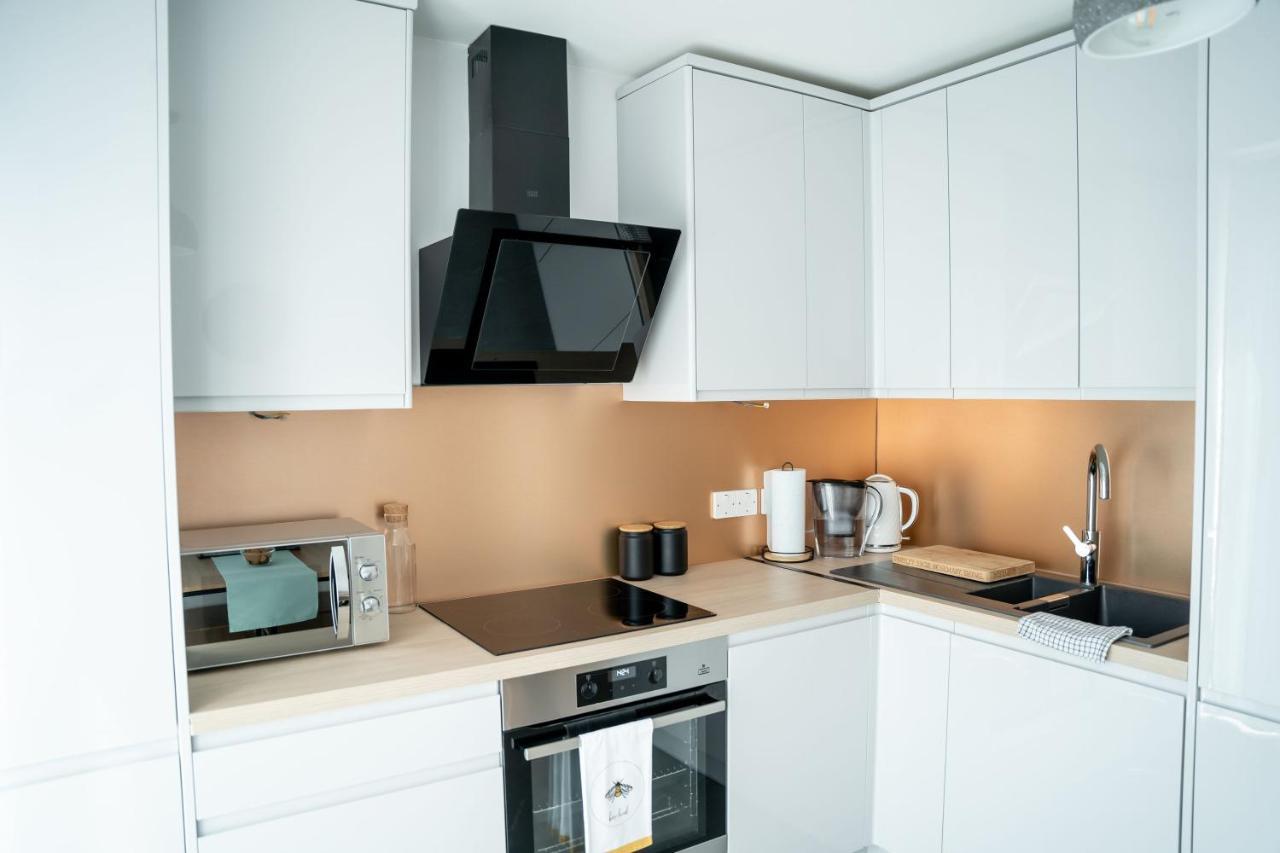 Luxurious Two Bedroom Apartment With Private Parking 퍼스 외부 사진