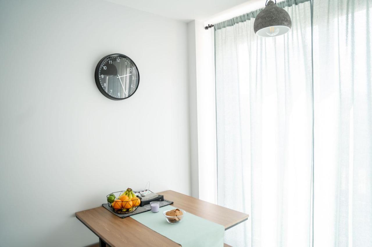 Luxurious Two Bedroom Apartment With Private Parking 퍼스 외부 사진