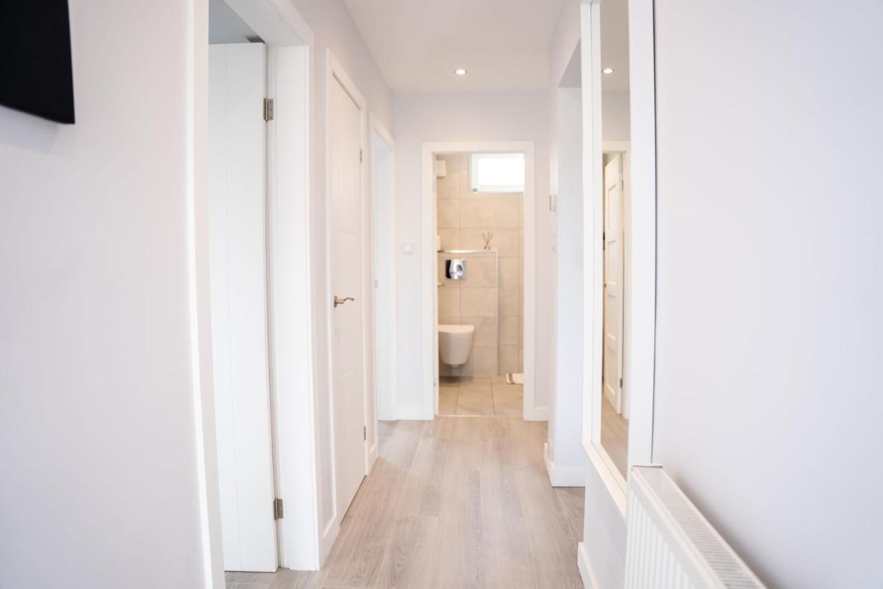 Luxurious Two Bedroom Apartment With Private Parking 퍼스 외부 사진